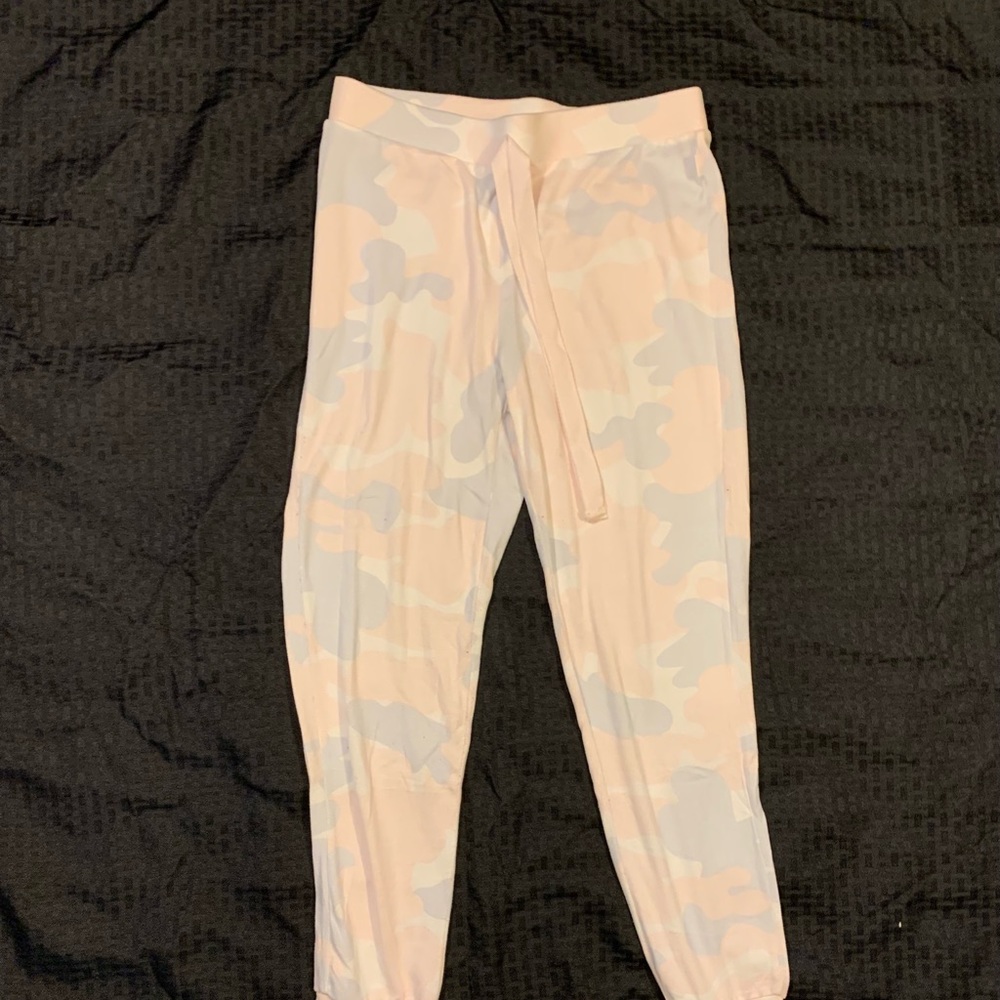 Lounge pants size small